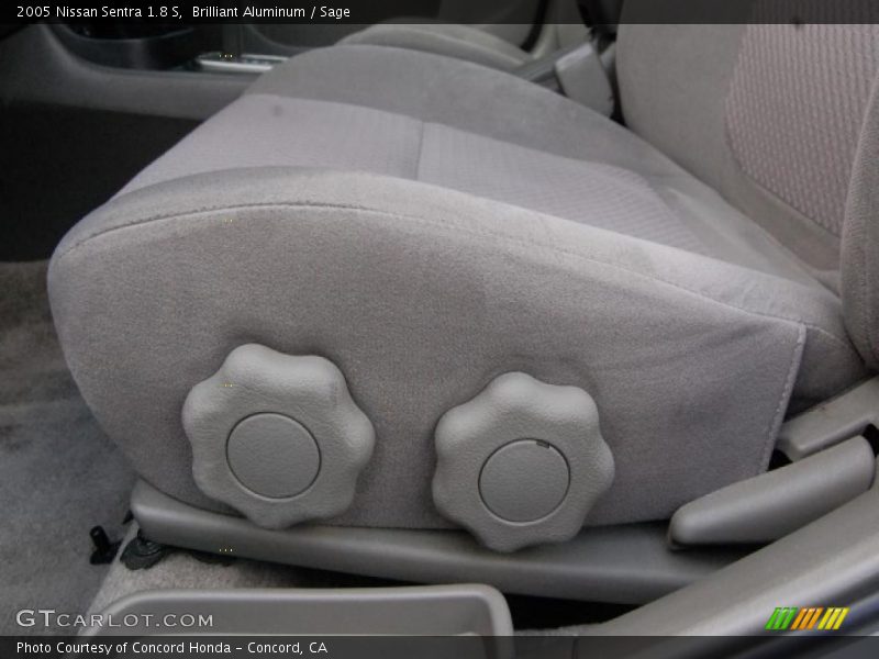 Brilliant Aluminum / Sage 2005 Nissan Sentra 1.8 S