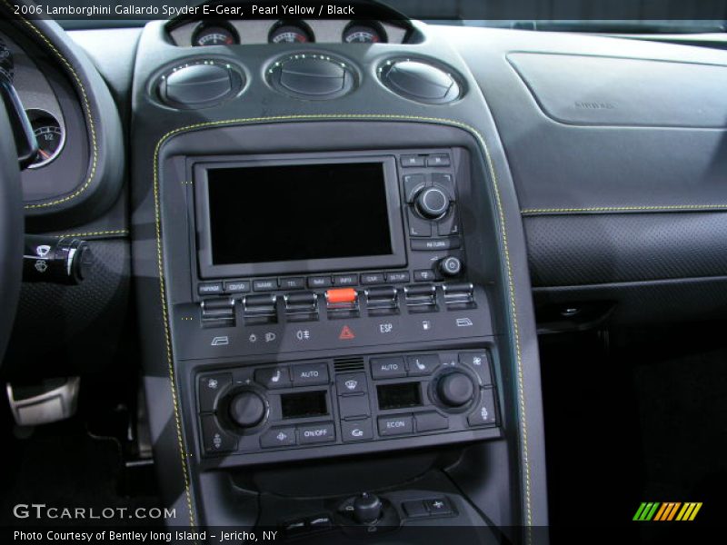 Pearl Yellow / Black 2006 Lamborghini Gallardo Spyder E-Gear