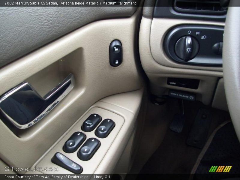 Arizona Beige Metallic / Medium Parchment 2002 Mercury Sable GS Sedan