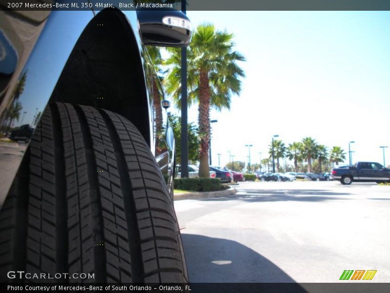 Black / Macadamia 2007 Mercedes-Benz ML 350 4Matic
