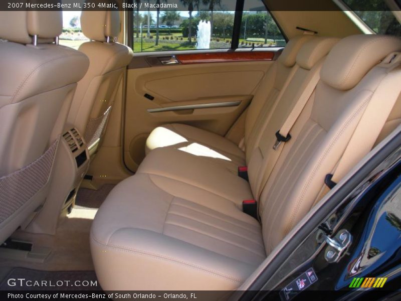 Black / Macadamia 2007 Mercedes-Benz ML 350 4Matic