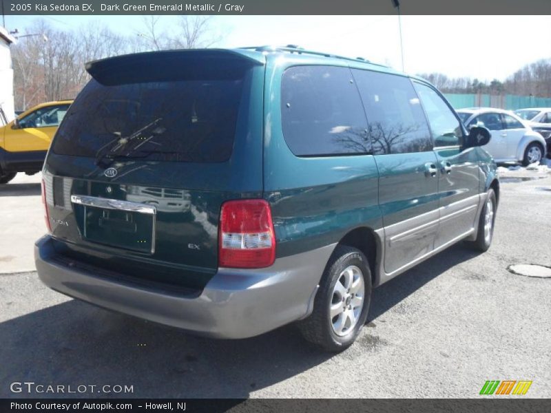 Dark Green Emerald Metallic / Gray 2005 Kia Sedona EX