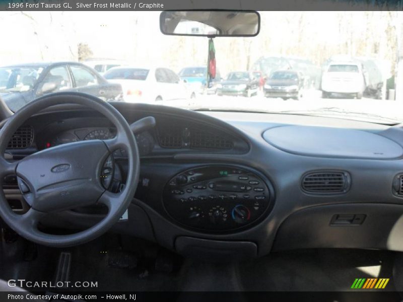 Silver Frost Metallic / Graphite 1996 Ford Taurus GL