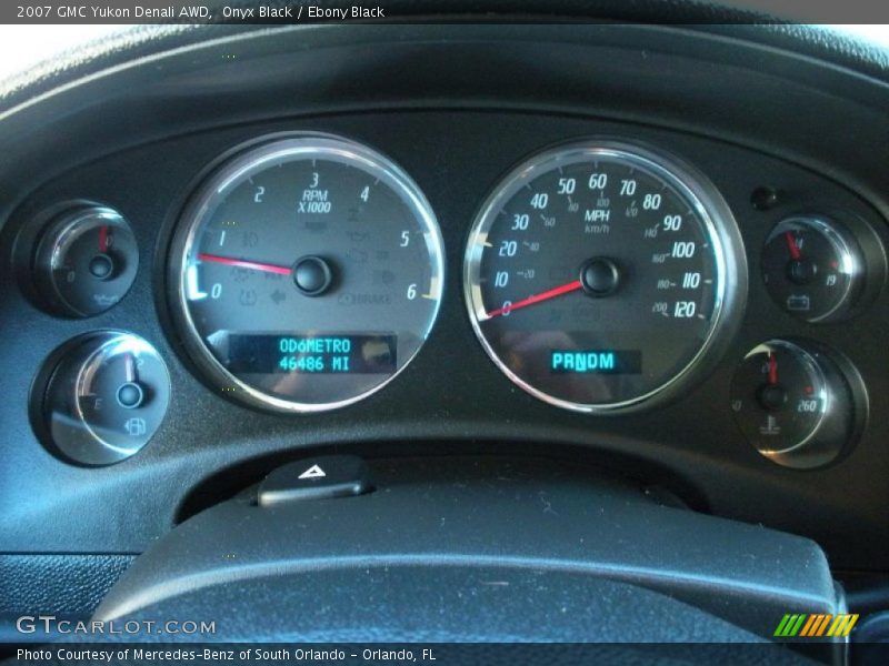 Onyx Black / Ebony Black 2007 GMC Yukon Denali AWD
