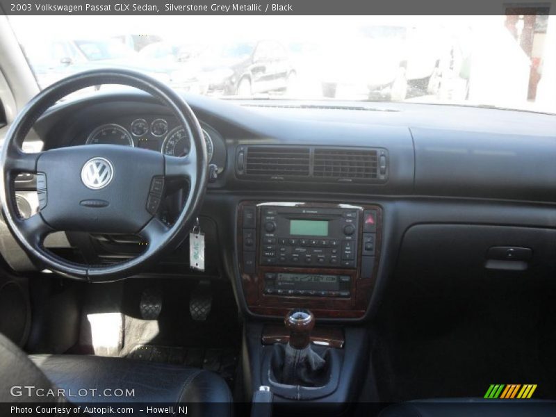 Silverstone Grey Metallic / Black 2003 Volkswagen Passat GLX Sedan
