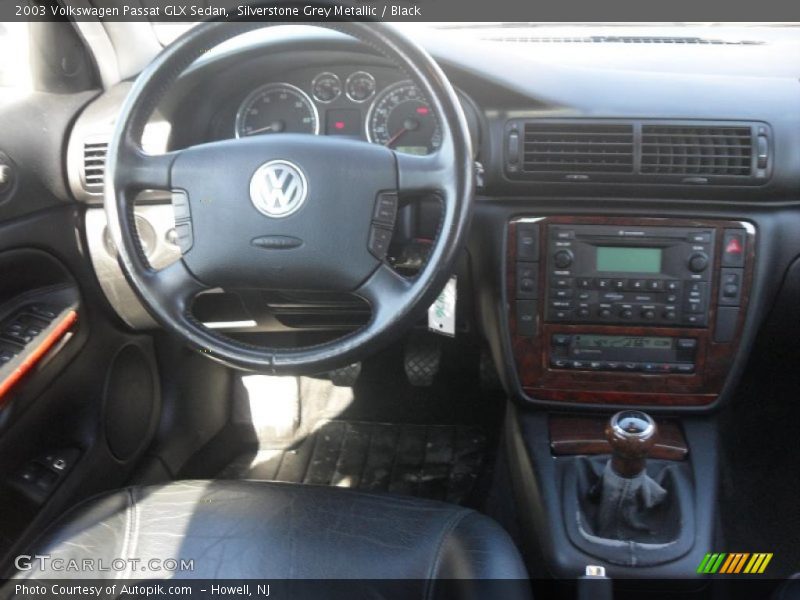 Silverstone Grey Metallic / Black 2003 Volkswagen Passat GLX Sedan