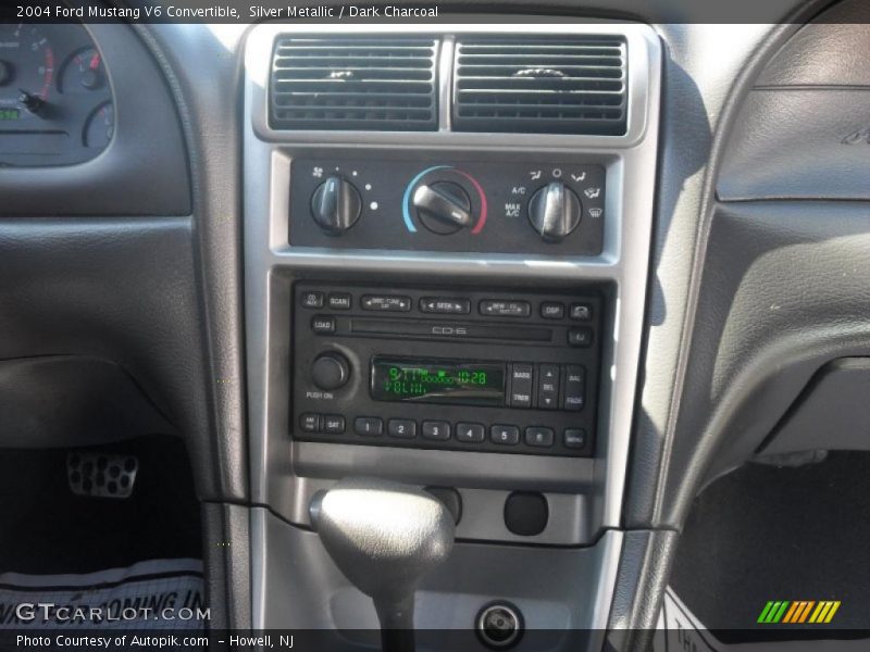 Silver Metallic / Dark Charcoal 2004 Ford Mustang V6 Convertible