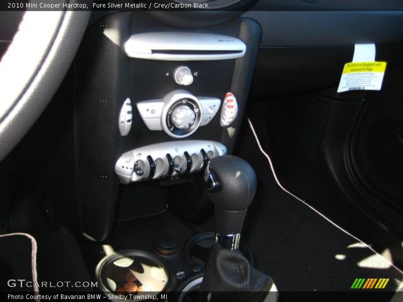 Pure Silver Metallic / Grey/Carbon Black 2010 Mini Cooper Hardtop