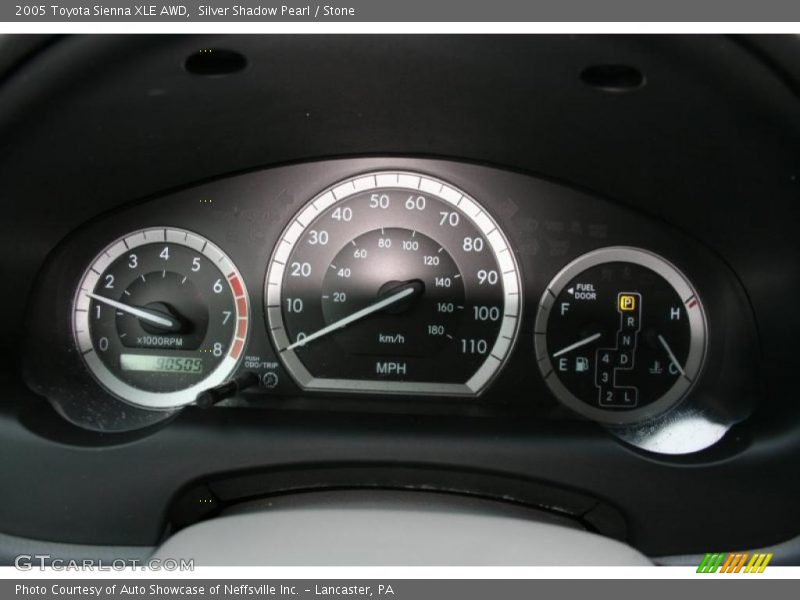 Silver Shadow Pearl / Stone 2005 Toyota Sienna XLE AWD