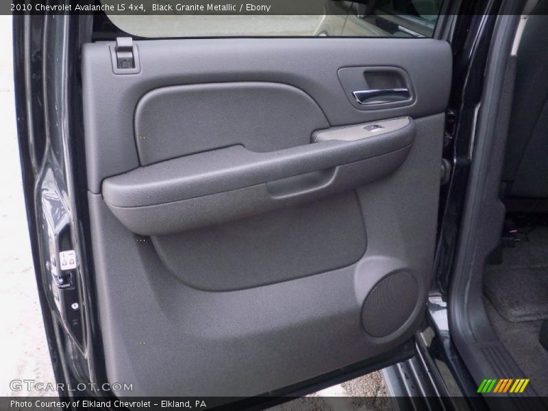 Black Granite Metallic / Ebony 2010 Chevrolet Avalanche LS 4x4