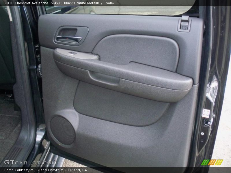Black Granite Metallic / Ebony 2010 Chevrolet Avalanche LS 4x4