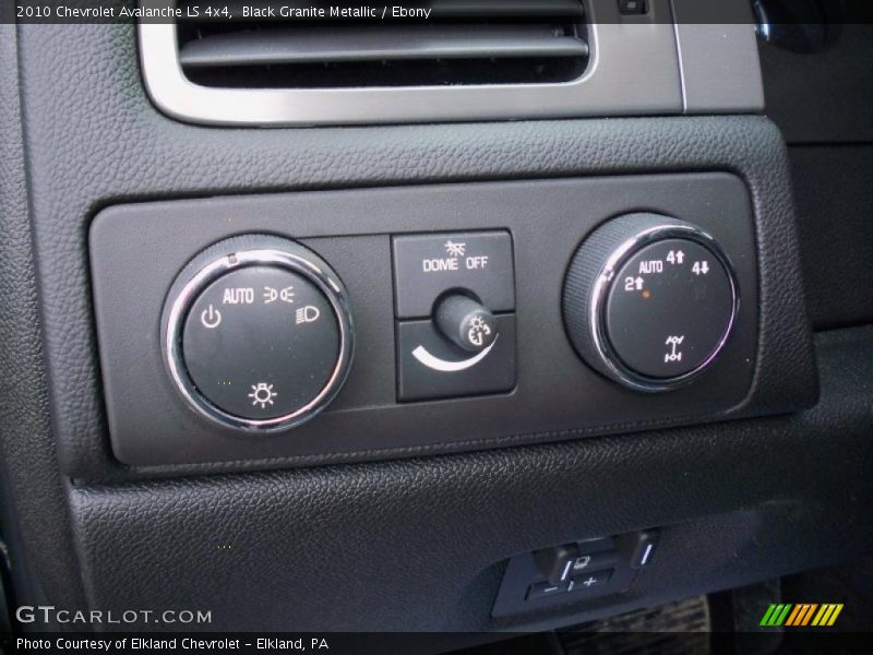 Black Granite Metallic / Ebony 2010 Chevrolet Avalanche LS 4x4