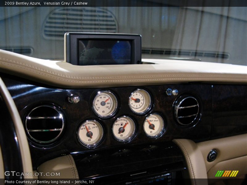 Venusian Grey / Cashew 2009 Bentley Azure