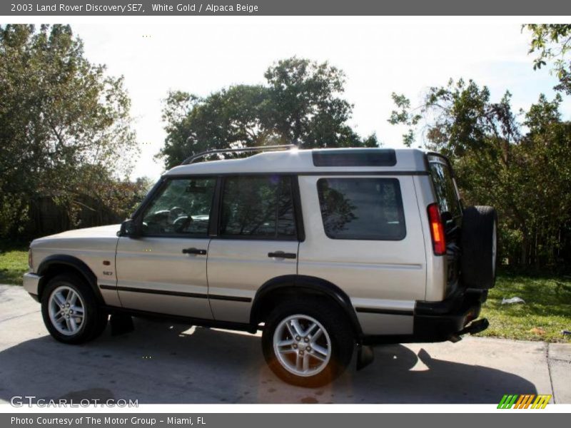 White Gold / Alpaca Beige 2003 Land Rover Discovery SE7