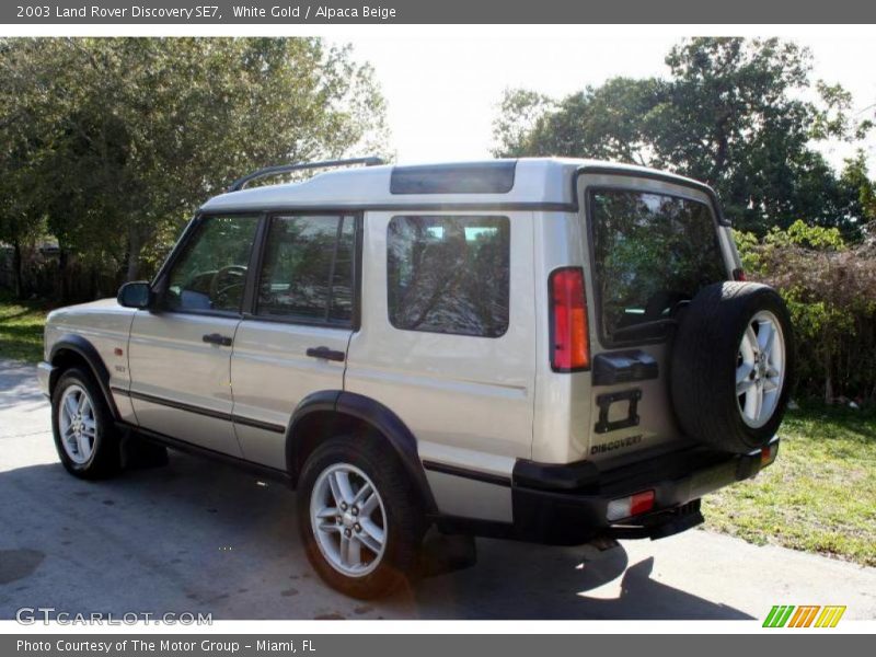 White Gold / Alpaca Beige 2003 Land Rover Discovery SE7