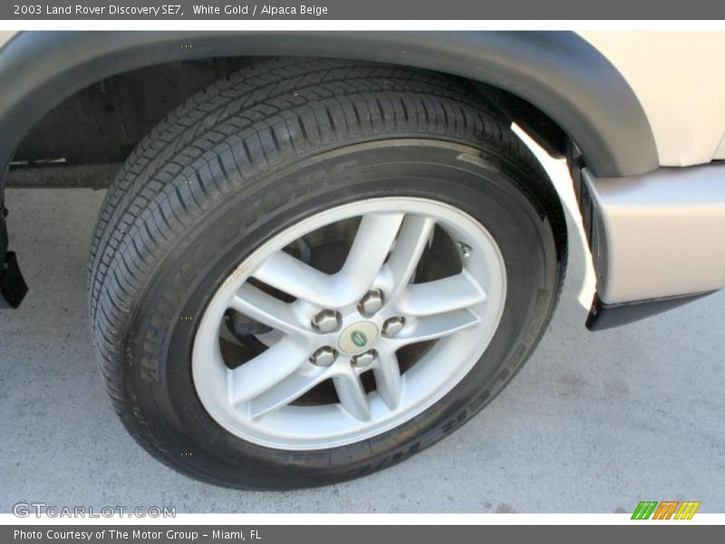 White Gold / Alpaca Beige 2003 Land Rover Discovery SE7