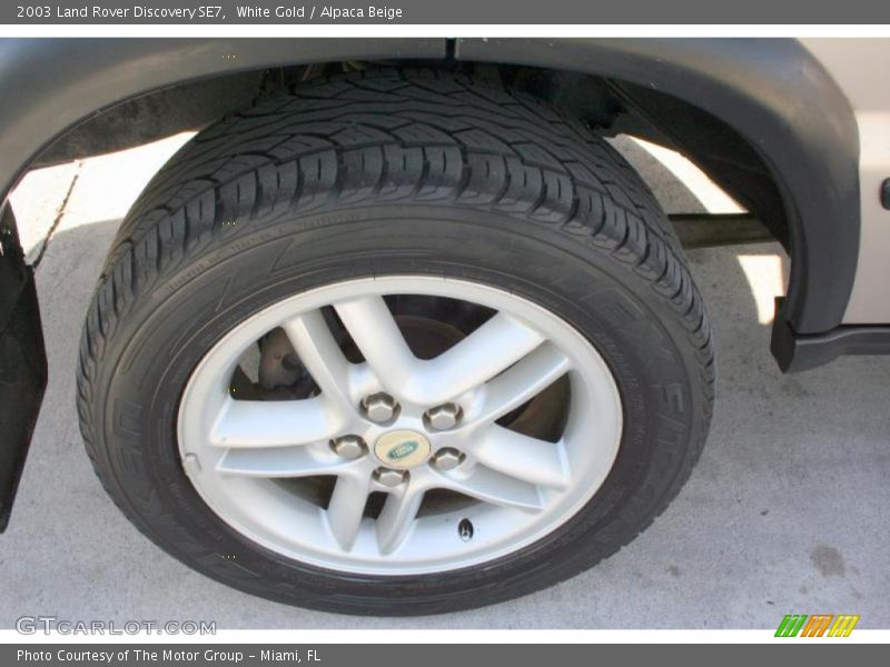 White Gold / Alpaca Beige 2003 Land Rover Discovery SE7