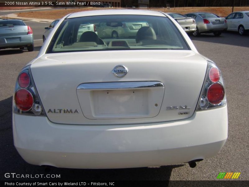 Satin White Pearl / Blond 2006 Nissan Altima 3.5 SL
