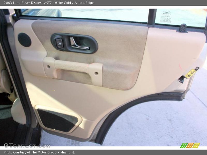 White Gold / Alpaca Beige 2003 Land Rover Discovery SE7