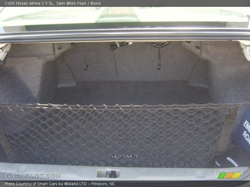 Satin White Pearl / Blond 2006 Nissan Altima 3.5 SL
