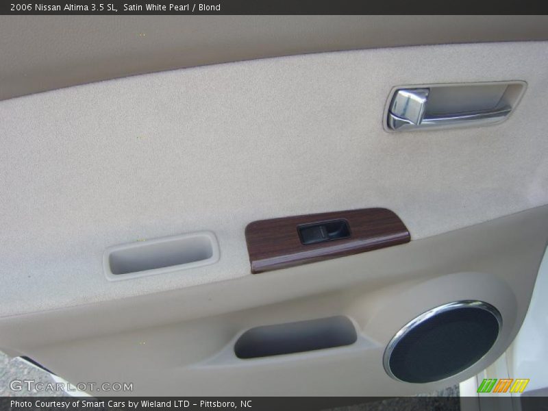 Satin White Pearl / Blond 2006 Nissan Altima 3.5 SL