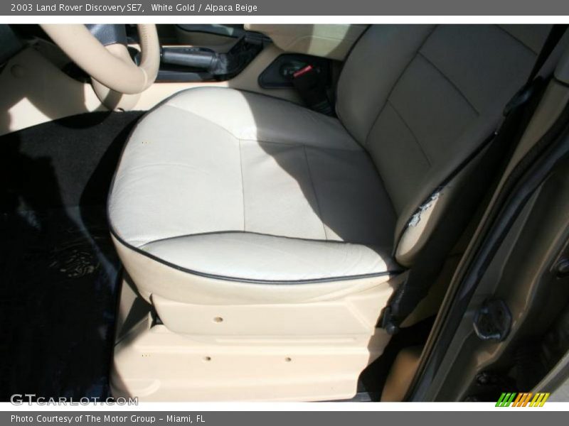 White Gold / Alpaca Beige 2003 Land Rover Discovery SE7
