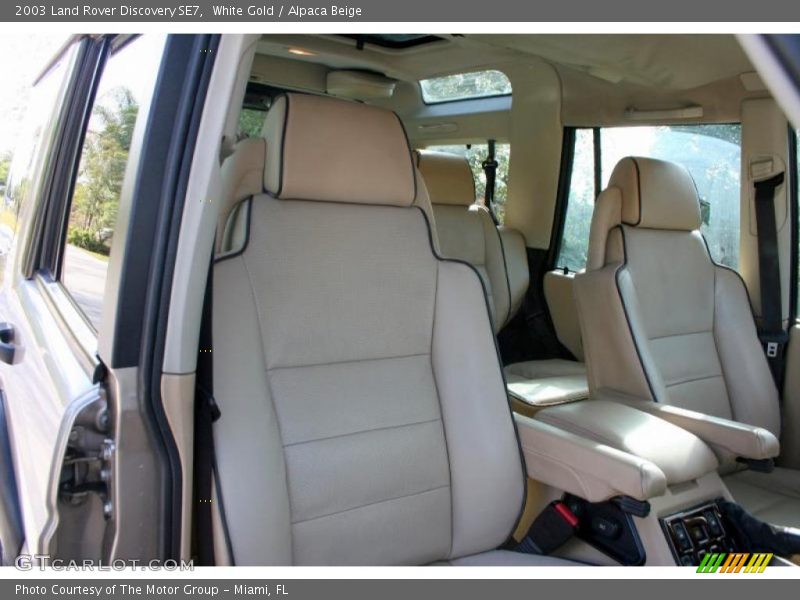White Gold / Alpaca Beige 2003 Land Rover Discovery SE7