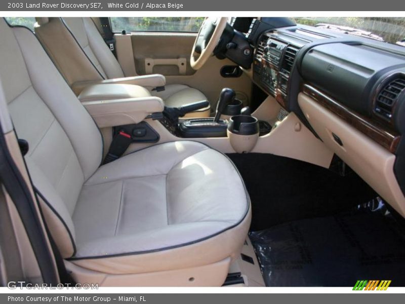 White Gold / Alpaca Beige 2003 Land Rover Discovery SE7