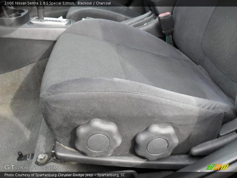 Blackout / Charcoal 2006 Nissan Sentra 1.8 S Special Edition