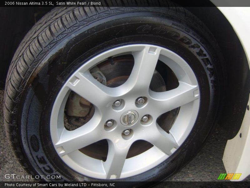 Satin White Pearl / Blond 2006 Nissan Altima 3.5 SL