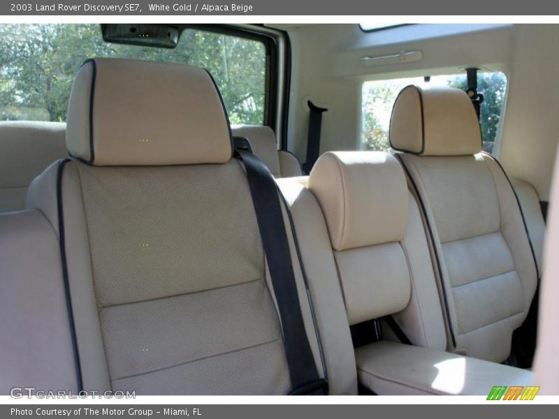 White Gold / Alpaca Beige 2003 Land Rover Discovery SE7