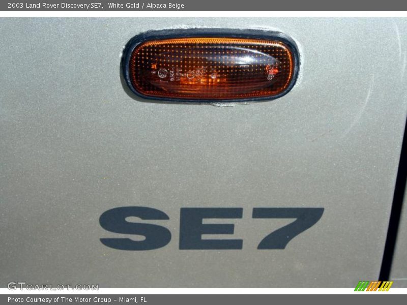 White Gold / Alpaca Beige 2003 Land Rover Discovery SE7