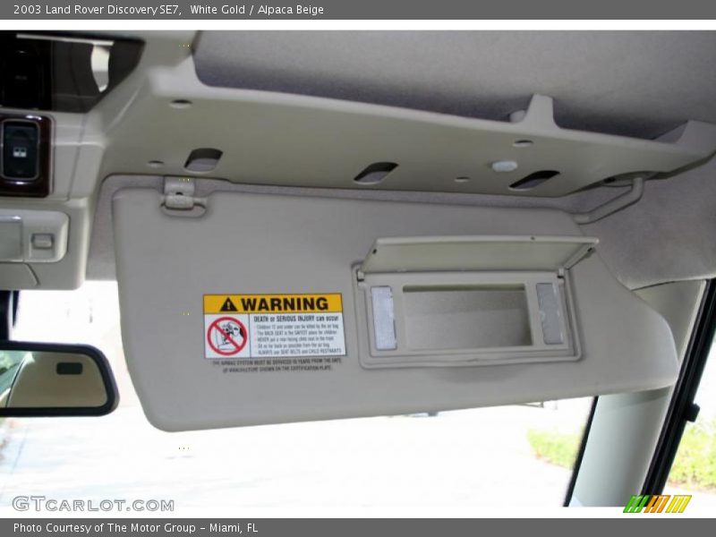 White Gold / Alpaca Beige 2003 Land Rover Discovery SE7