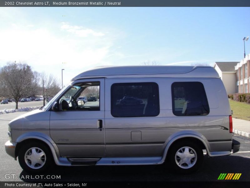 Medium Bronzemist Metallic / Neutral 2002 Chevrolet Astro LT