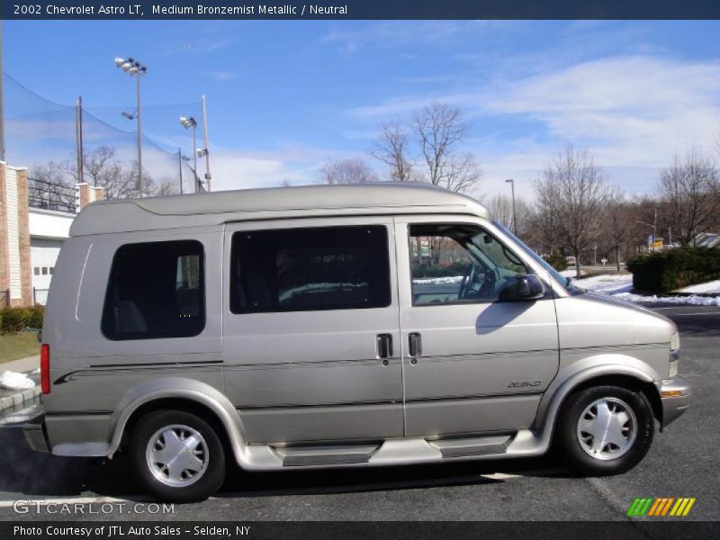 Medium Bronzemist Metallic / Neutral 2002 Chevrolet Astro LT