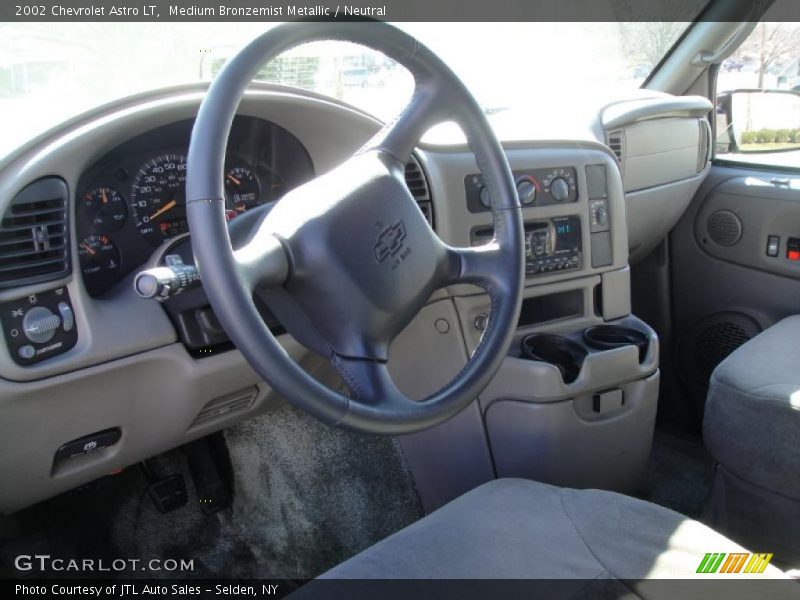 Medium Bronzemist Metallic / Neutral 2002 Chevrolet Astro LT