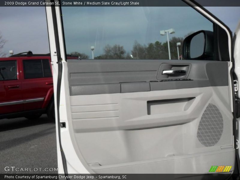 Stone White / Medium Slate Gray/Light Shale 2009 Dodge Grand Caravan SE