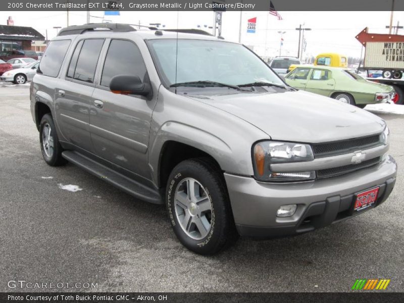 Graystone Metallic / Light Cashmere/Ebony 2005 Chevrolet TrailBlazer EXT LT 4x4