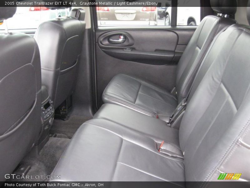 Graystone Metallic / Light Cashmere/Ebony 2005 Chevrolet TrailBlazer EXT LT 4x4