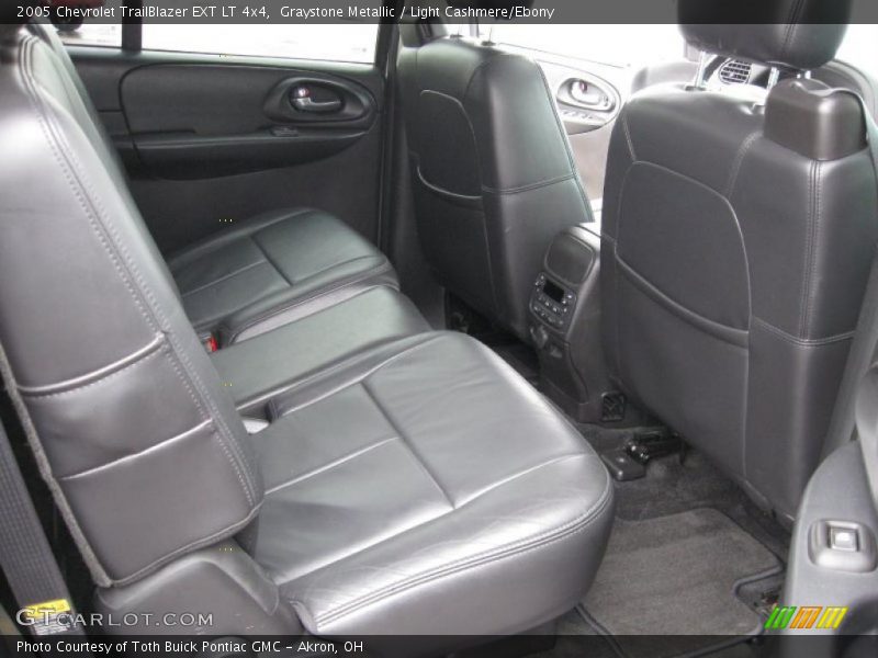 Graystone Metallic / Light Cashmere/Ebony 2005 Chevrolet TrailBlazer EXT LT 4x4