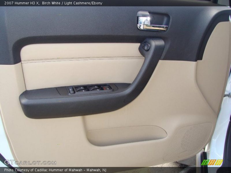 Birch White / Light Cashmere/Ebony 2007 Hummer H3 X