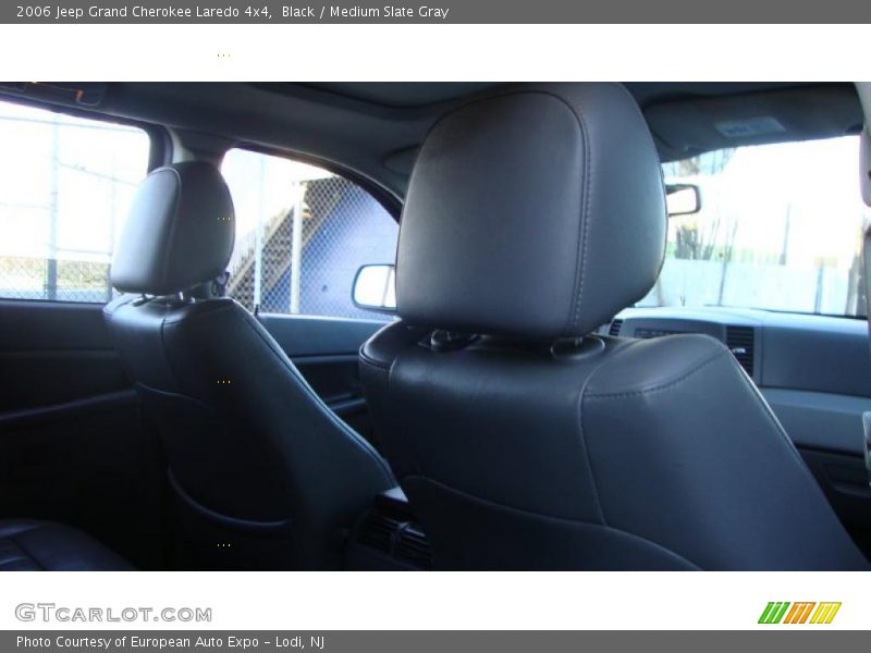 Black / Medium Slate Gray 2006 Jeep Grand Cherokee Laredo 4x4