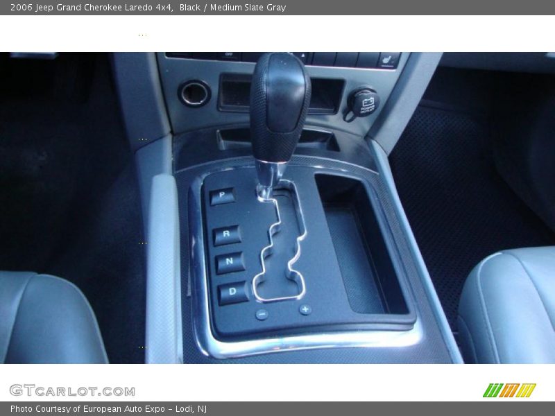 Black / Medium Slate Gray 2006 Jeep Grand Cherokee Laredo 4x4