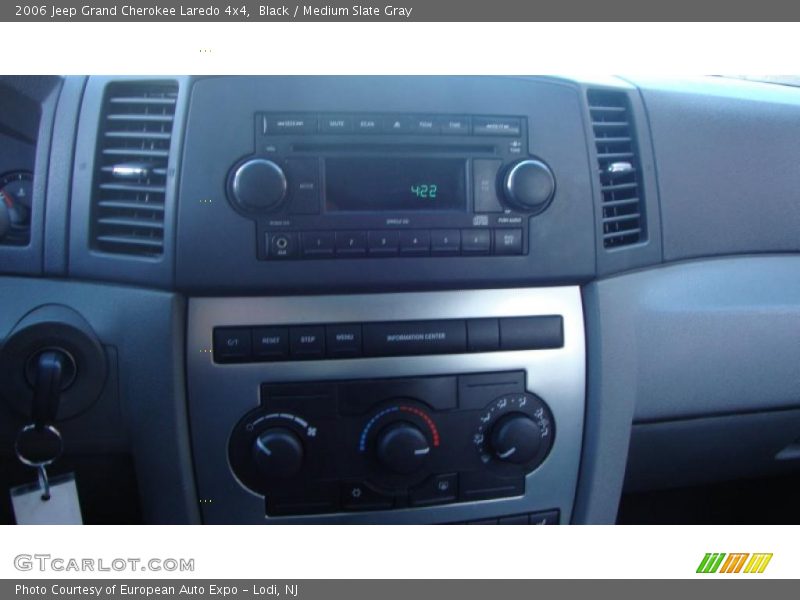 Black / Medium Slate Gray 2006 Jeep Grand Cherokee Laredo 4x4