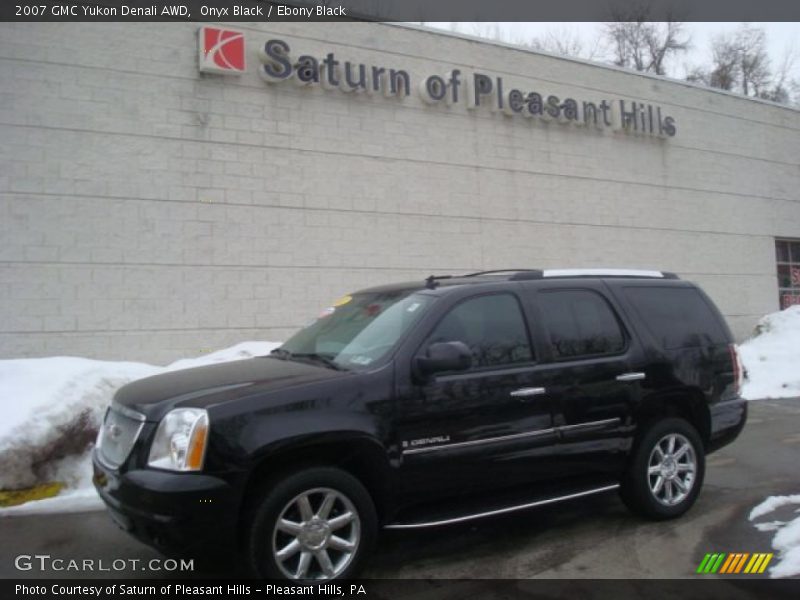 Onyx Black / Ebony Black 2007 GMC Yukon Denali AWD