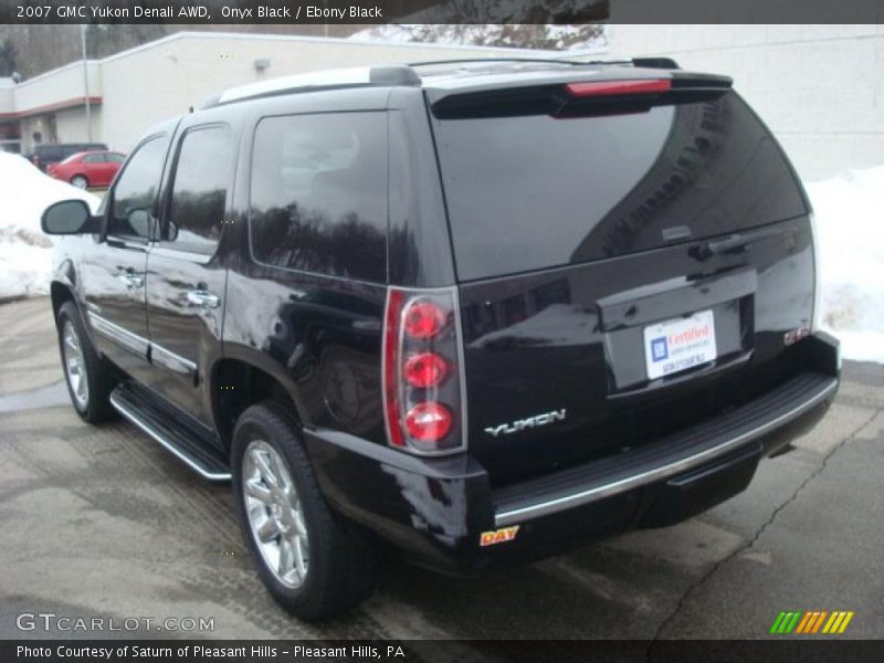 Onyx Black / Ebony Black 2007 GMC Yukon Denali AWD