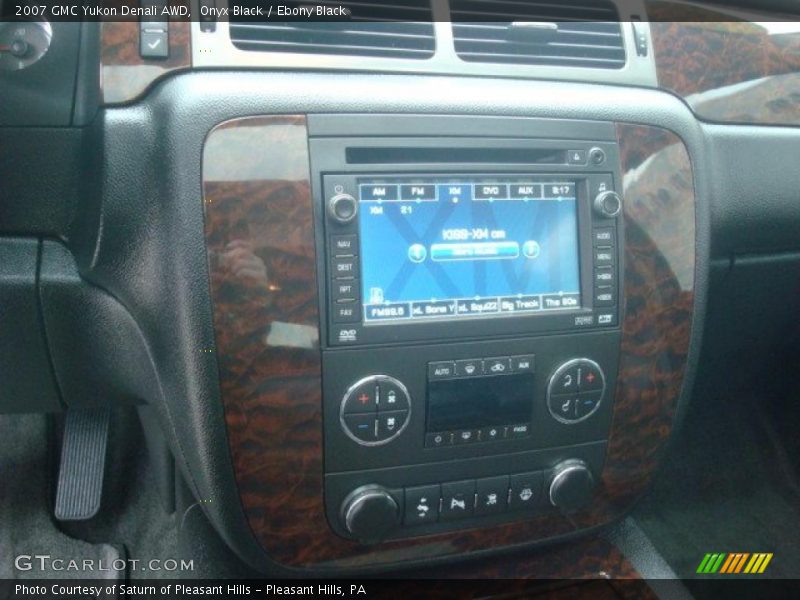 Onyx Black / Ebony Black 2007 GMC Yukon Denali AWD