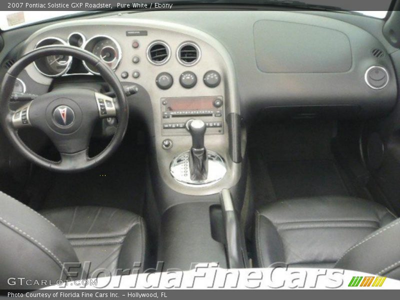 Pure White / Ebony 2007 Pontiac Solstice GXP Roadster