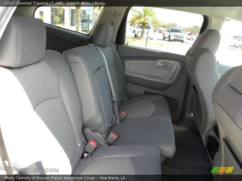 Summit White / Ebony 2010 Chevrolet Traverse LT AWD