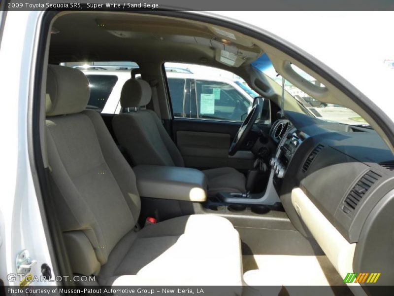 Super White / Sand Beige 2009 Toyota Sequoia SR5